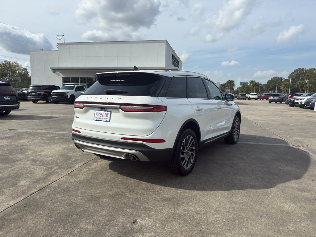 2022 Lincoln Corsair Standard