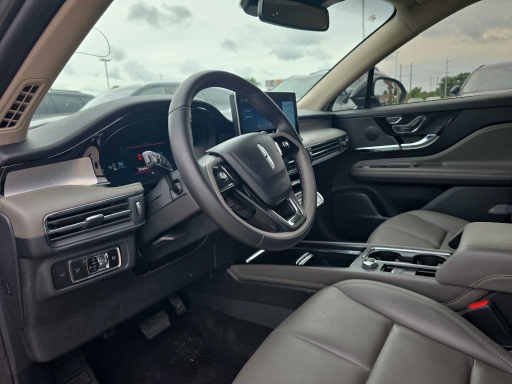 2025 Lincoln Corsair Premiere