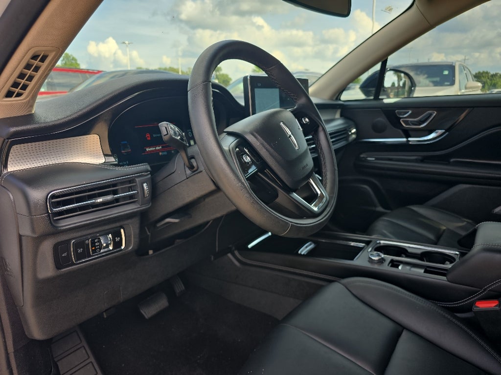 2025 Lincoln Corsair Premiere