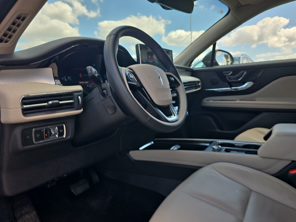 2025 Lincoln Corsair Premiere
