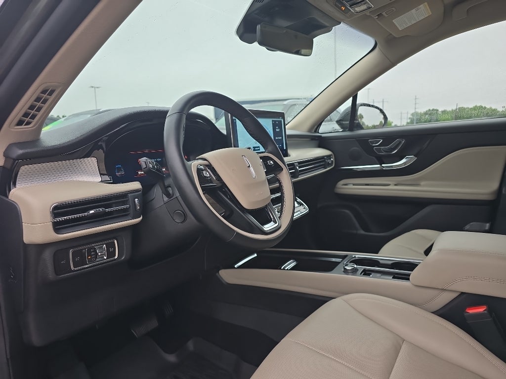 2025 Lincoln Corsair Premiere