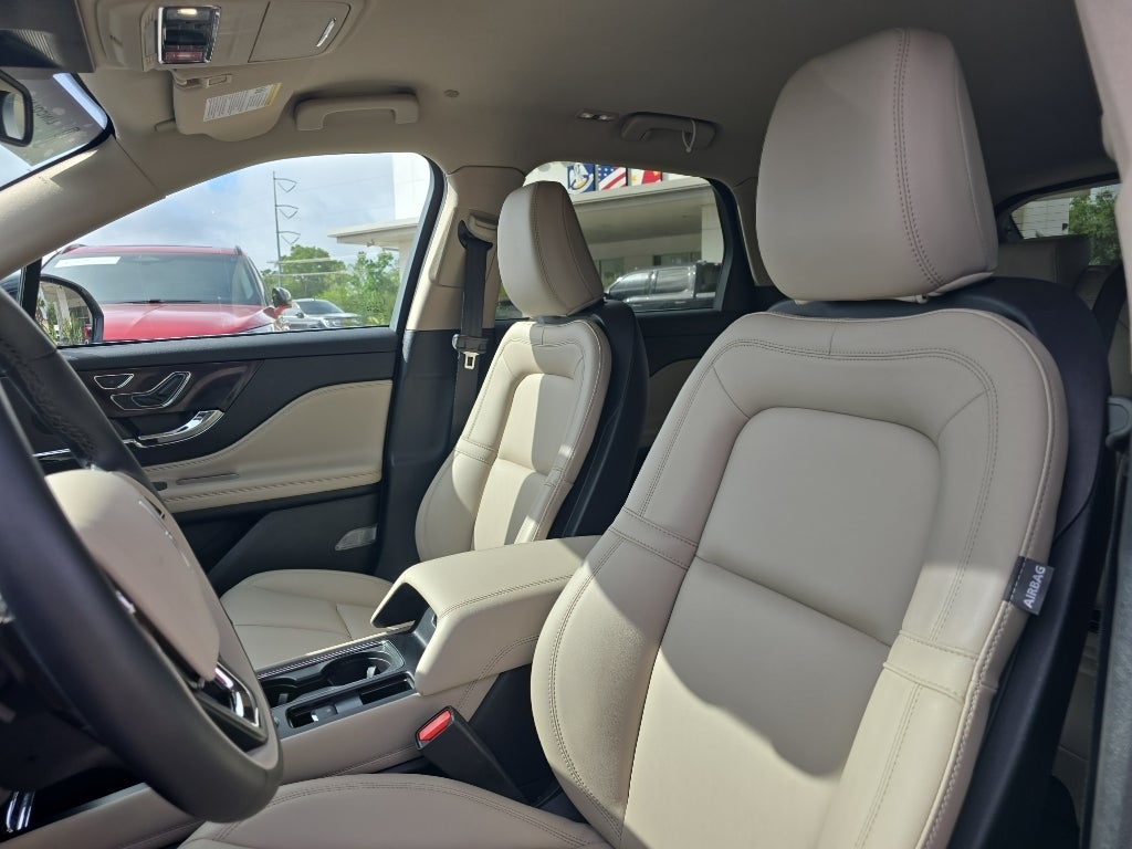 2025 Lincoln Corsair Premiere