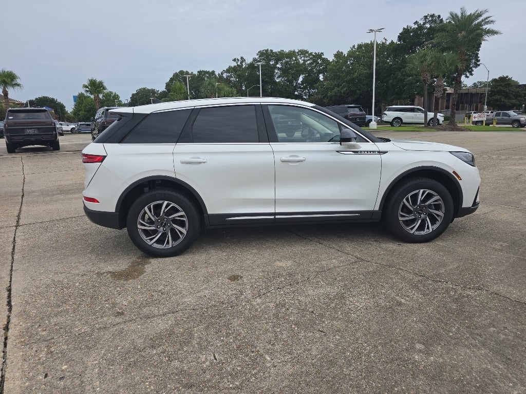 2024 Lincoln Corsair Premiere