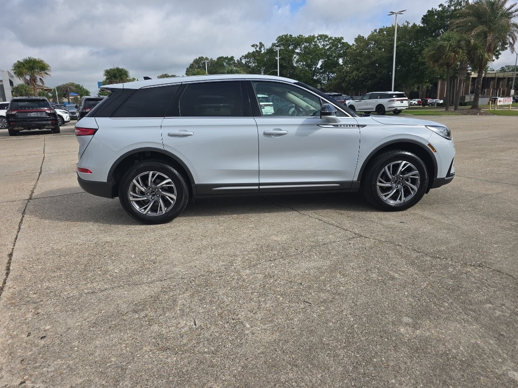 2025 Lincoln Corsair Premiere