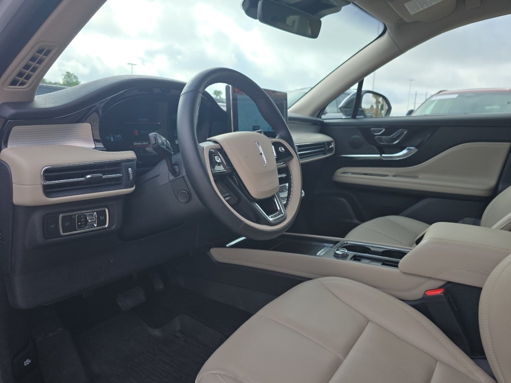 2025 Lincoln Corsair Premiere