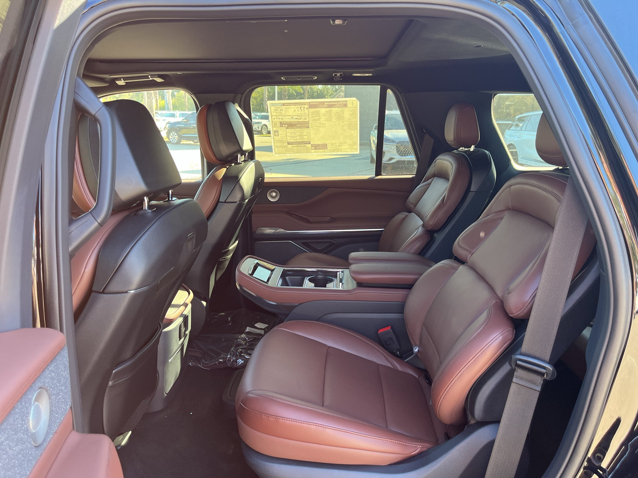 2027 Lincoln Navigator Reserve