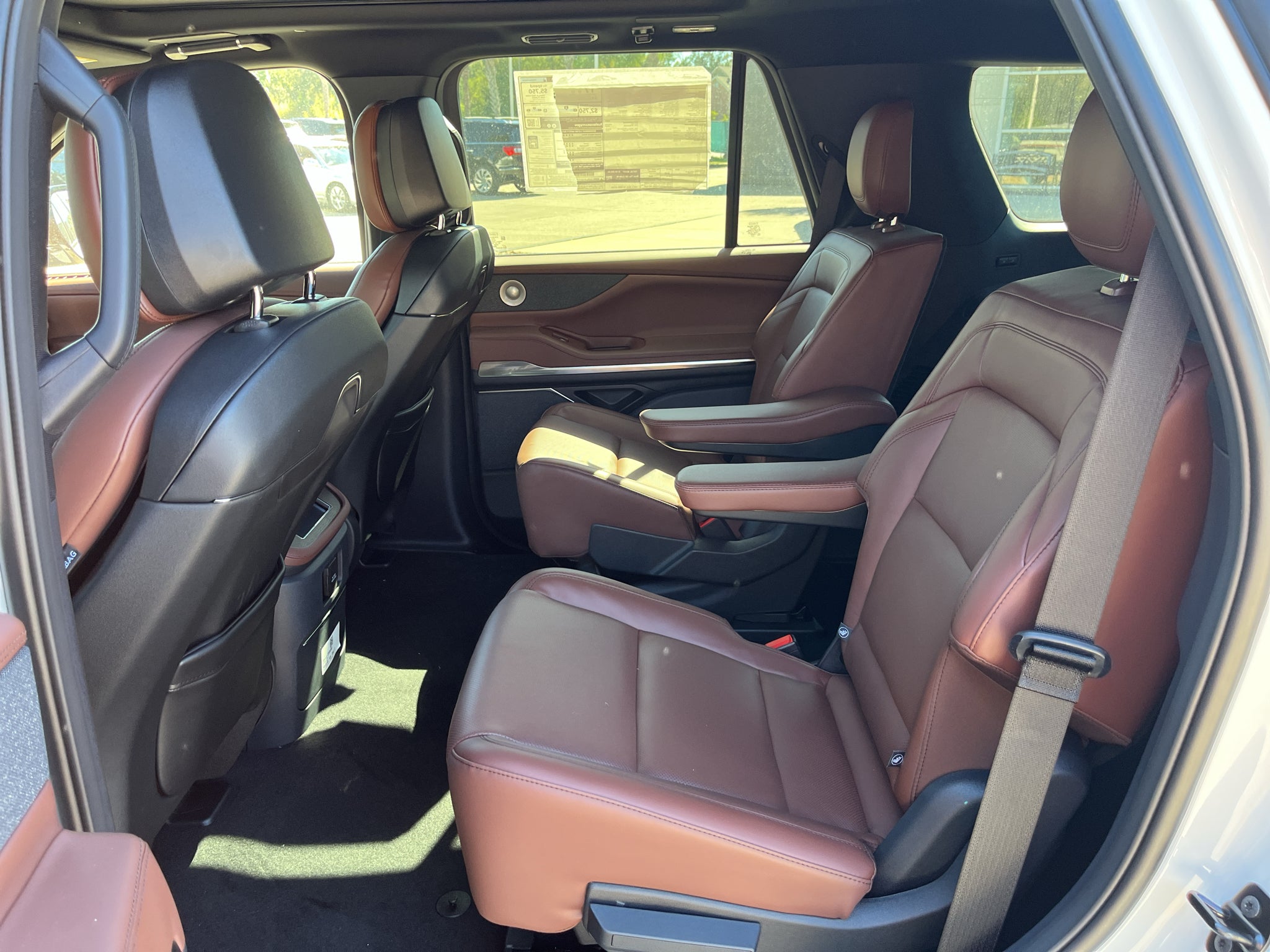 2027 Lincoln Navigator Reserve
