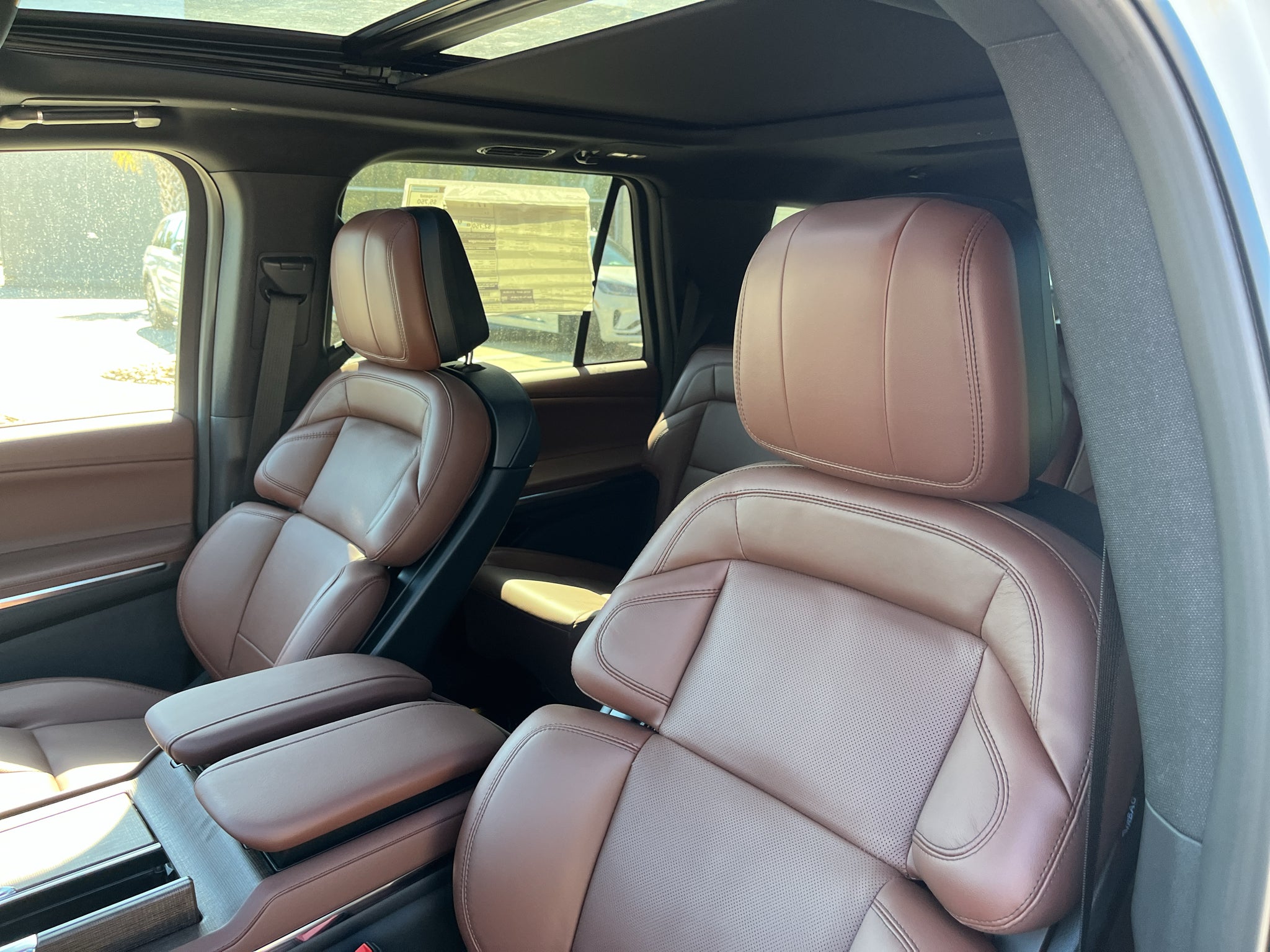 2027 Lincoln Navigator Reserve
