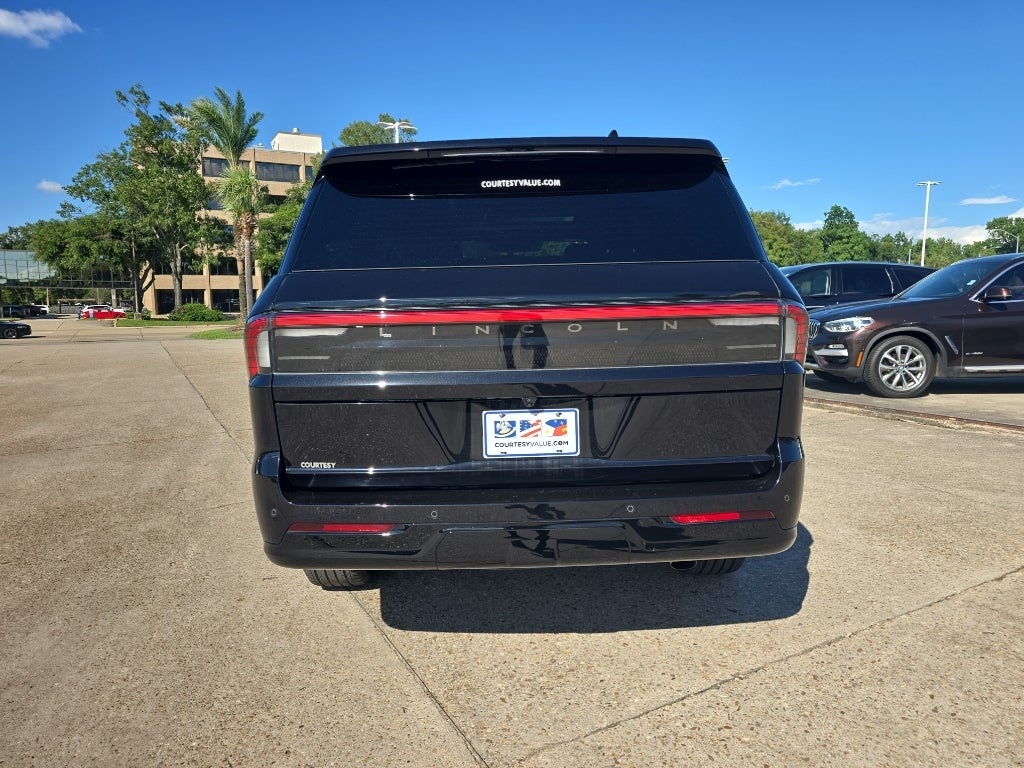2025 Lincoln Navigator Reserve BLACK OUT