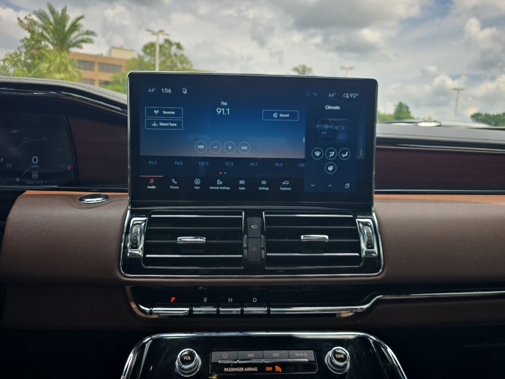 2024 Lincoln Navigator Reserve Jet Package