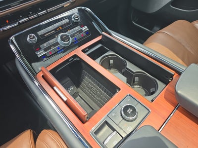 2024 Lincoln Navigator Reserve Jet Package