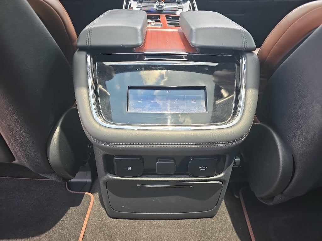 2024 Lincoln Navigator Reserve Jet Package