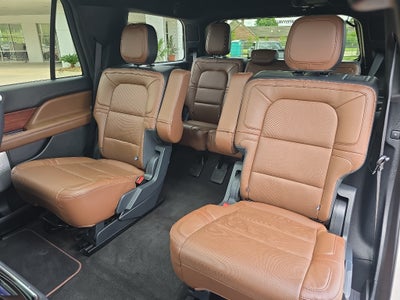 2024 Lincoln Navigator Reserve Jet Package