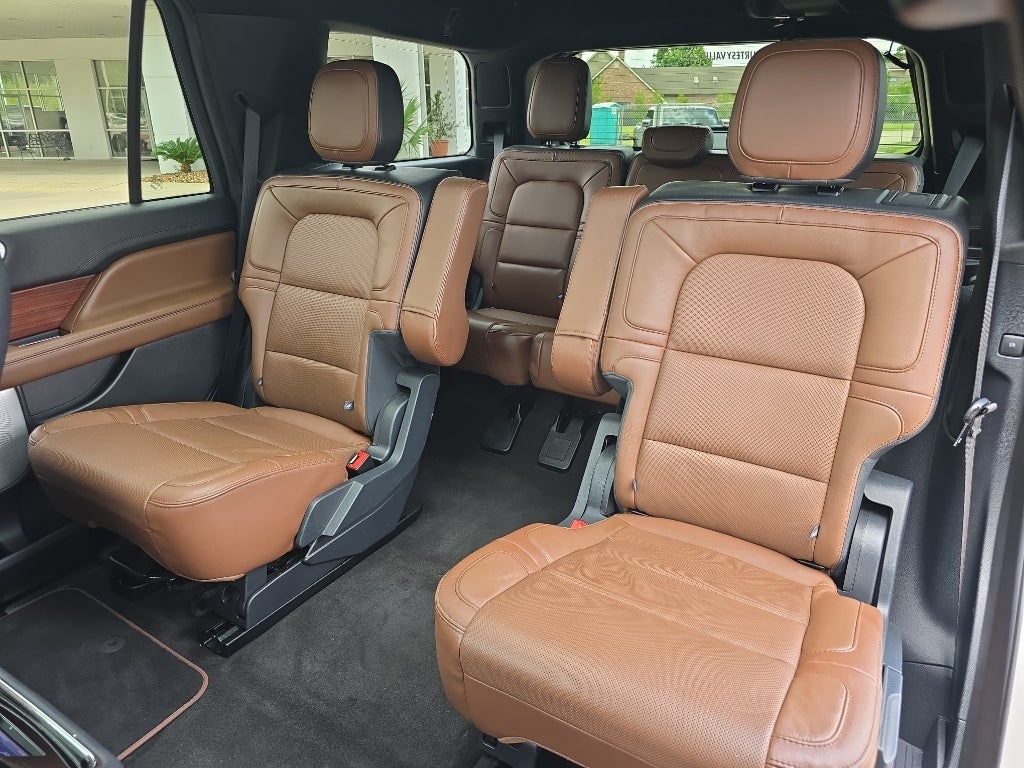 2024 Lincoln Navigator Reserve Jet Package