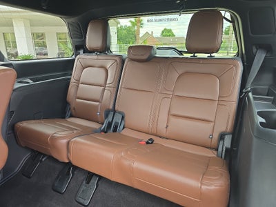 2024 Lincoln Navigator Reserve Jet Package