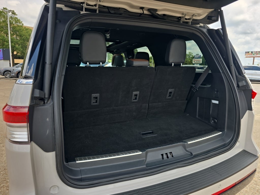 2024 Lincoln Navigator Reserve Jet Package