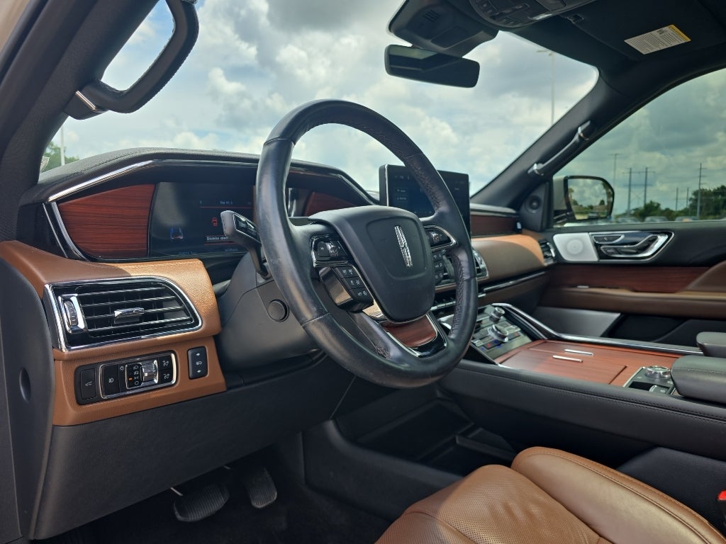 2024 Lincoln Navigator Reserve Jet Package