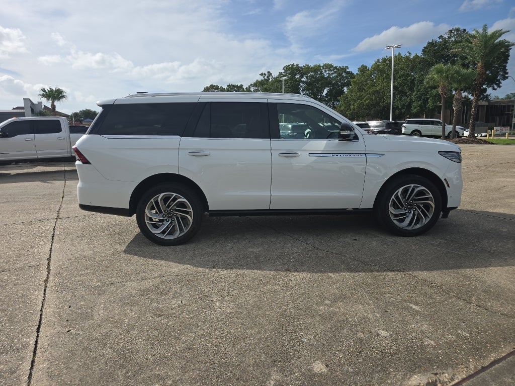2025 Lincoln Navigator Reserve