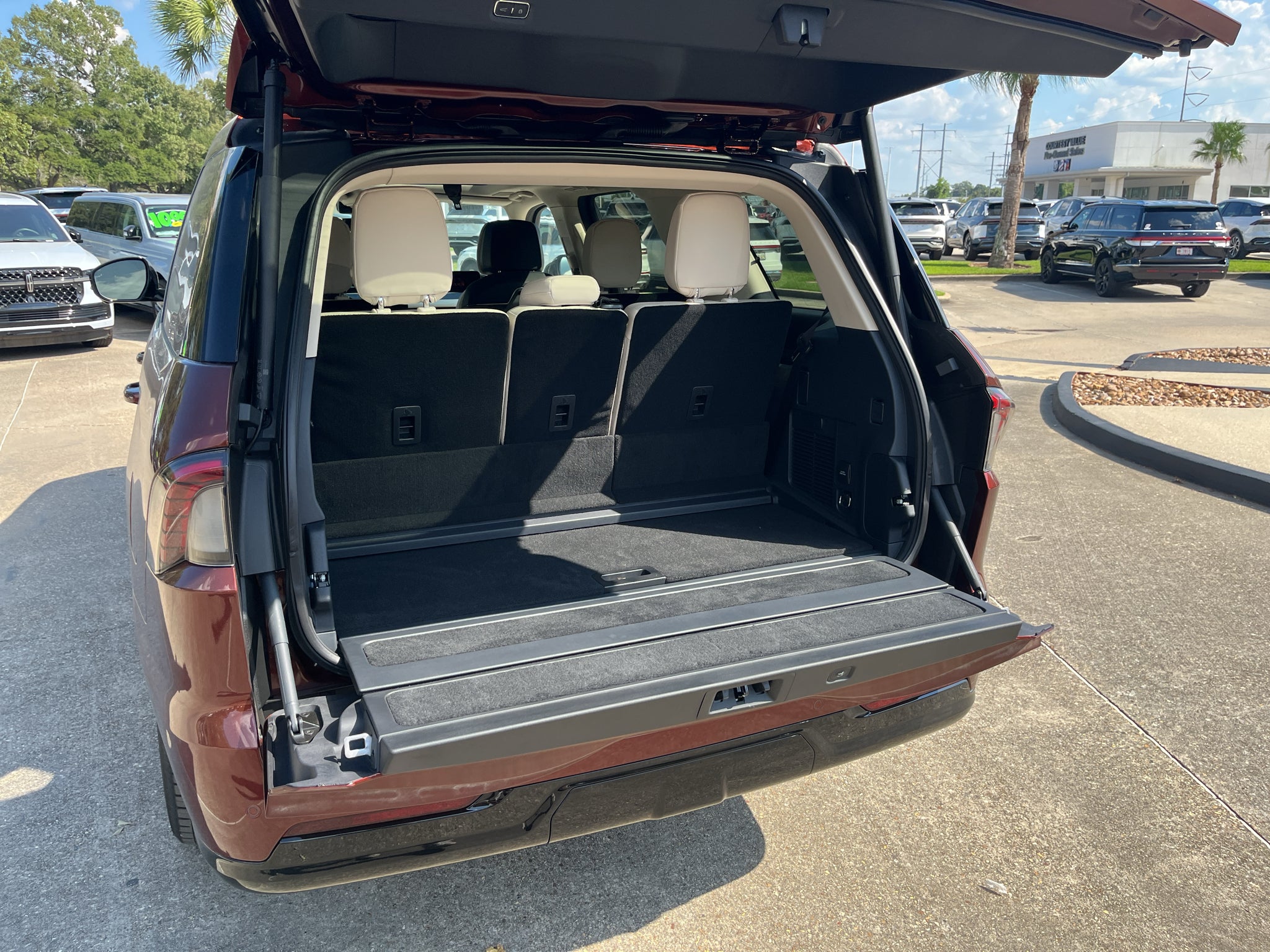 2027 Lincoln Navigator Reserve