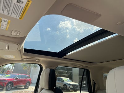 2027 Lincoln Navigator Reserve