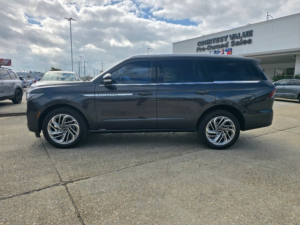2025 Lincoln Navigator Reserve