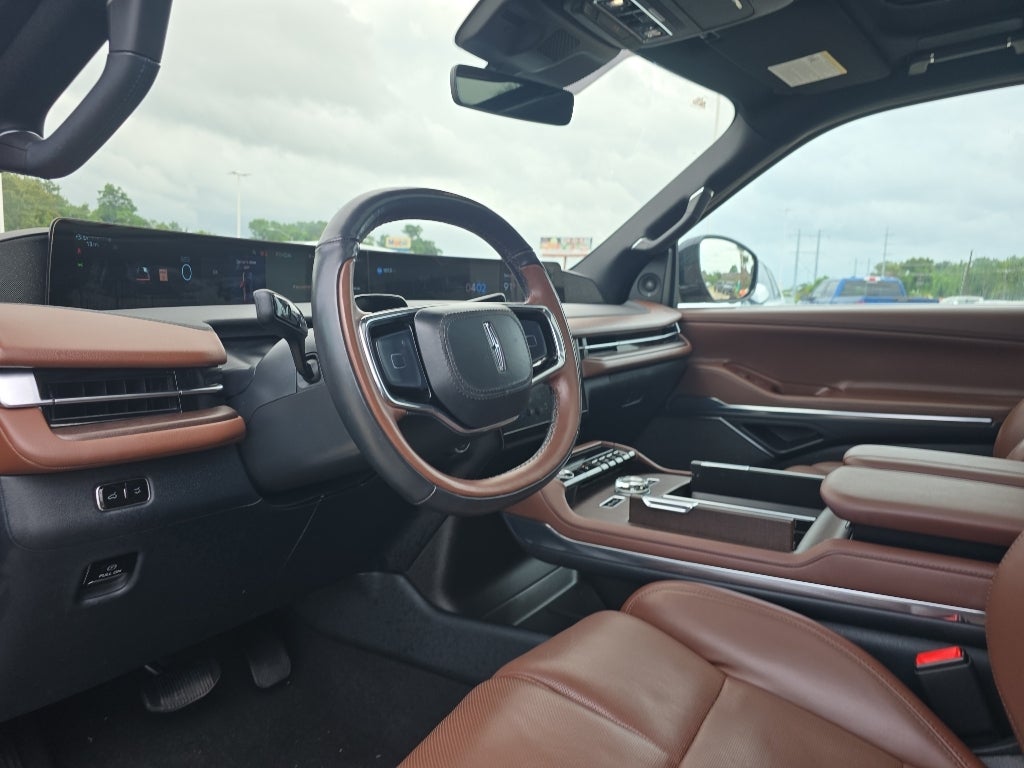 2025 Lincoln Navigator Reserve