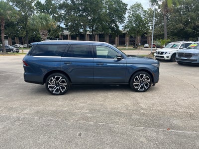 2027 Lincoln Navigator Reserve