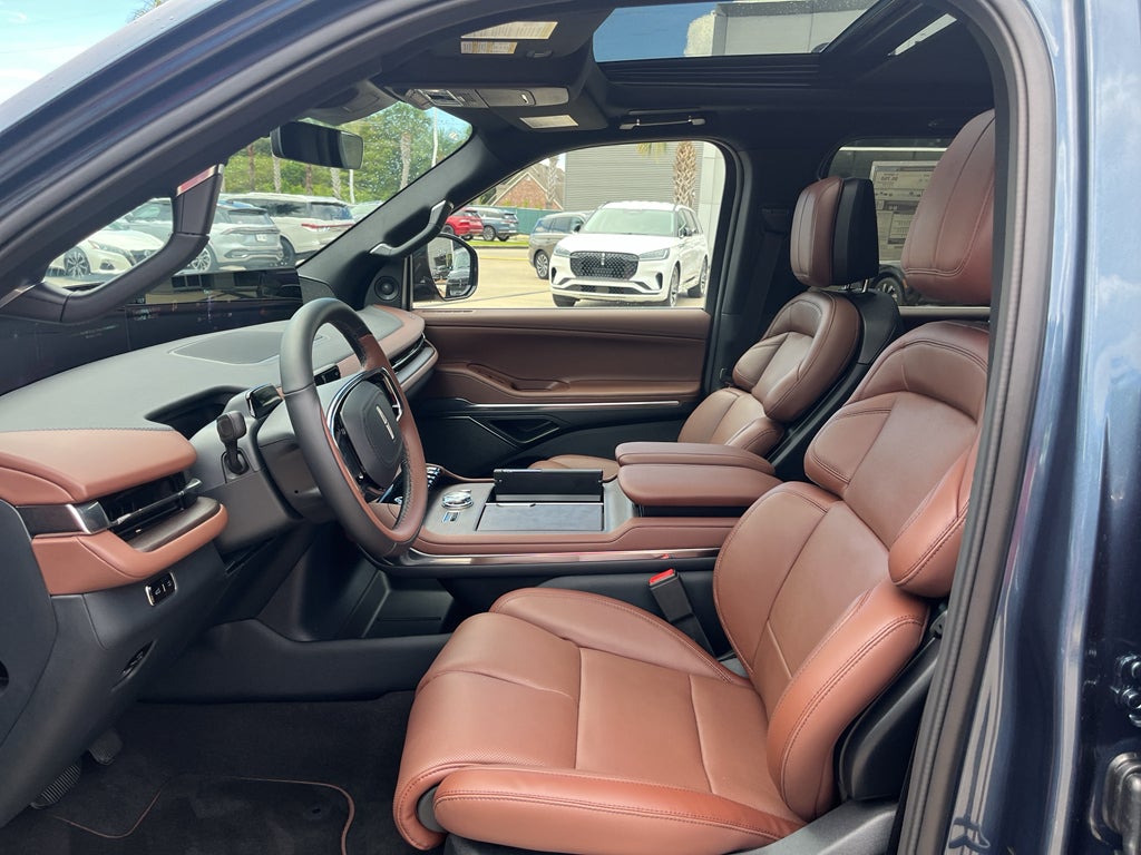 2027 Lincoln Navigator Reserve