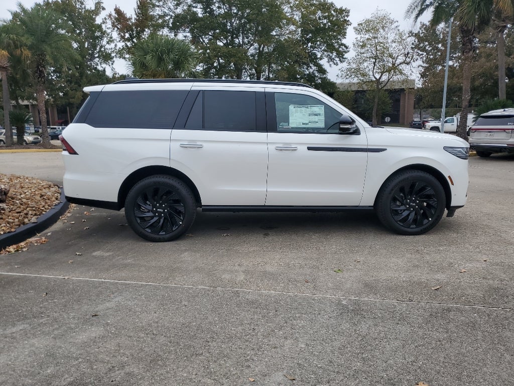 2025 Lincoln Navigator Reserve