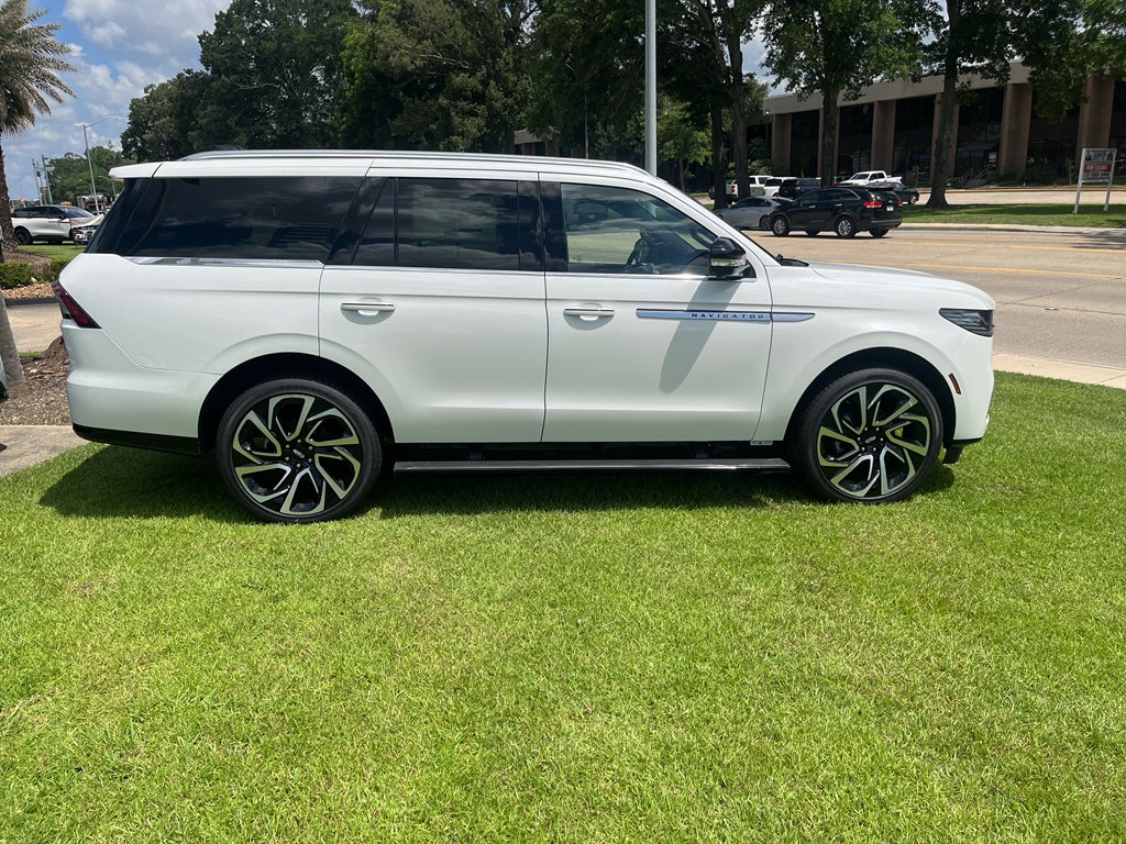 2026 Lincoln Navigator Reserve