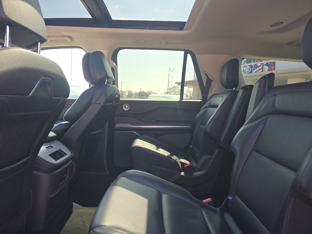 2025 Lincoln Navigator Reserve BLACKTOP