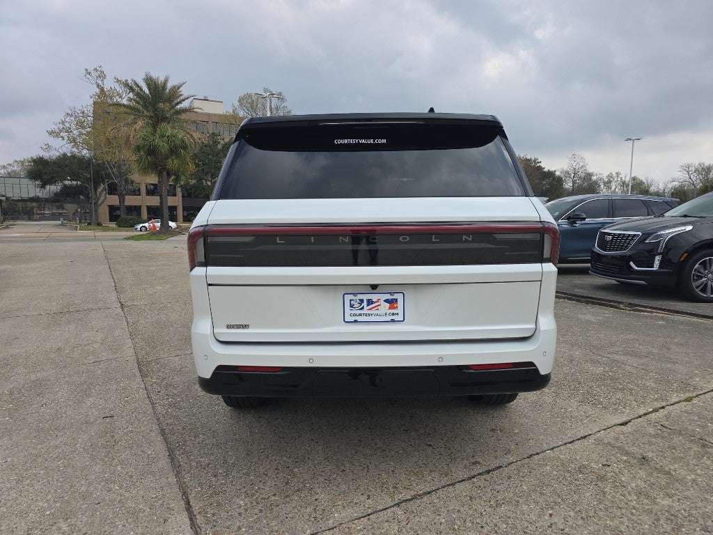 2025 Lincoln Navigator Reserve BLACKTOP