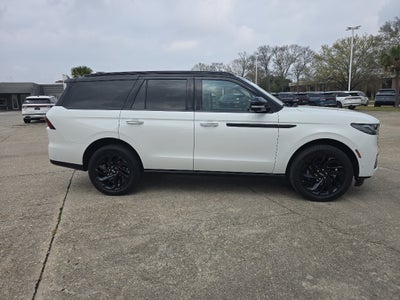 2025 Lincoln Navigator Reserve BLACKTOP