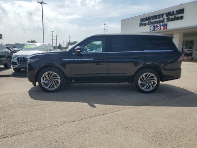 2025 Lincoln Navigator Reserve