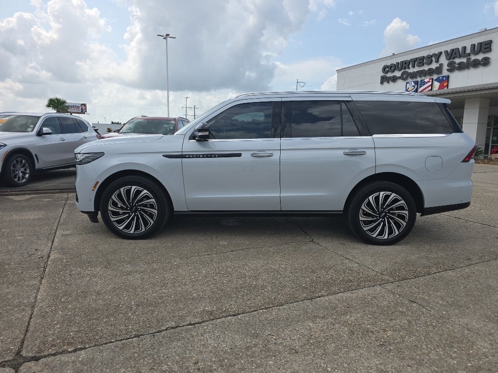 2025 Lincoln Navigator Black Label