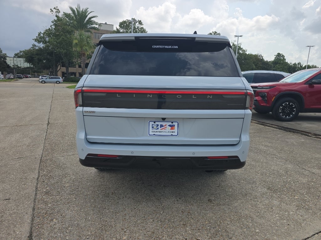 2025 Lincoln Navigator Black Label