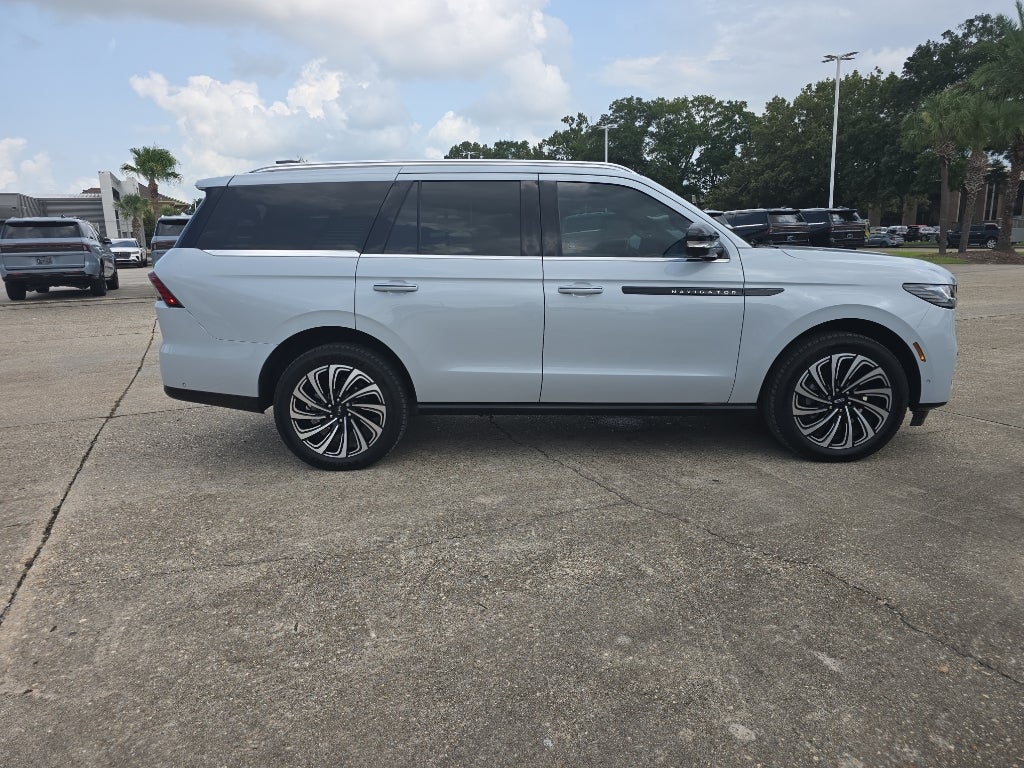 2025 Lincoln Navigator Black Label