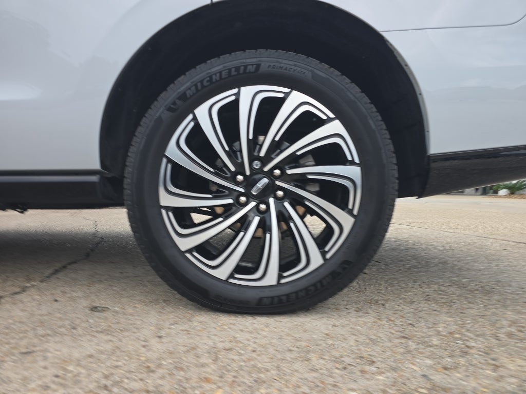 2025 Lincoln Navigator Black Label