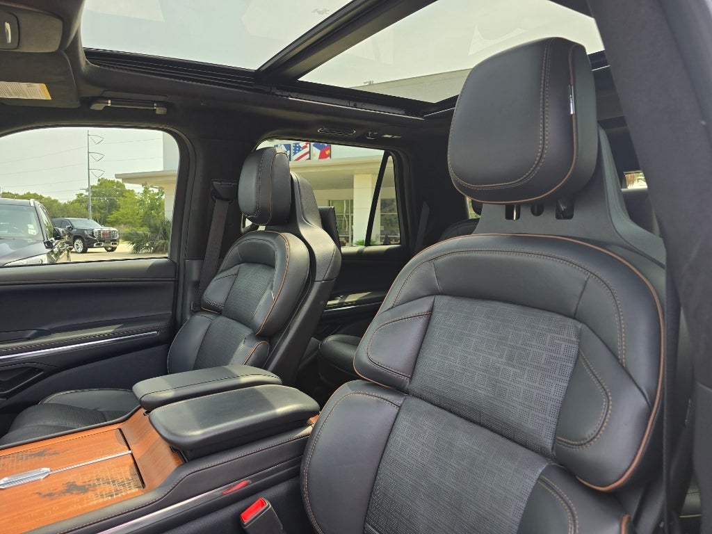 2025 Lincoln Navigator Black Label BL Special Edition Package