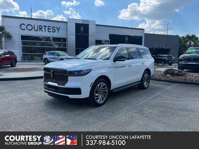 2027 Lincoln Navigator Premiere