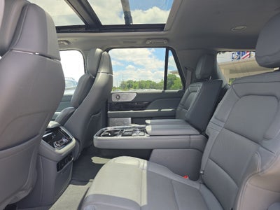 2021 Lincoln Navigator L Reserve