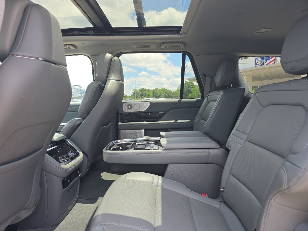 2021 Lincoln Navigator L Reserve