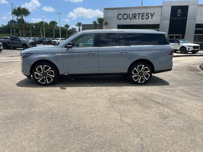 2026 Lincoln Navigator L Reserve