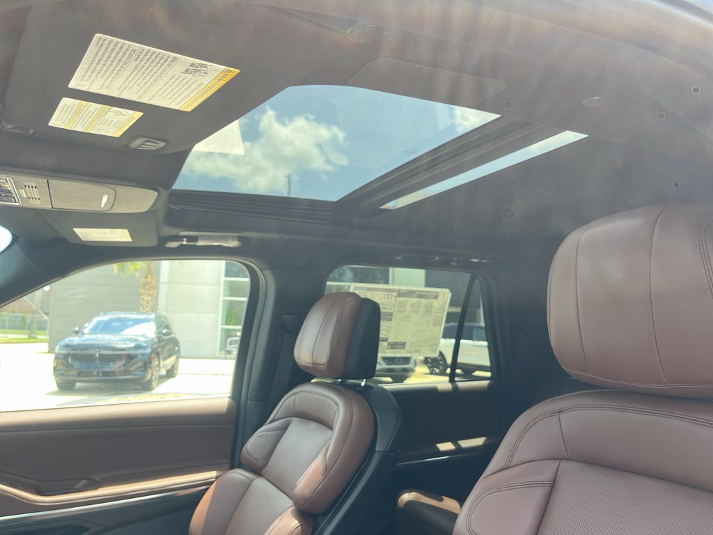 2026 Lincoln Navigator L Reserve