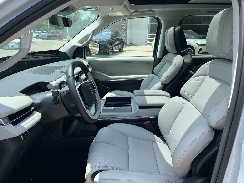 2026 Lincoln Navigator L Reserve