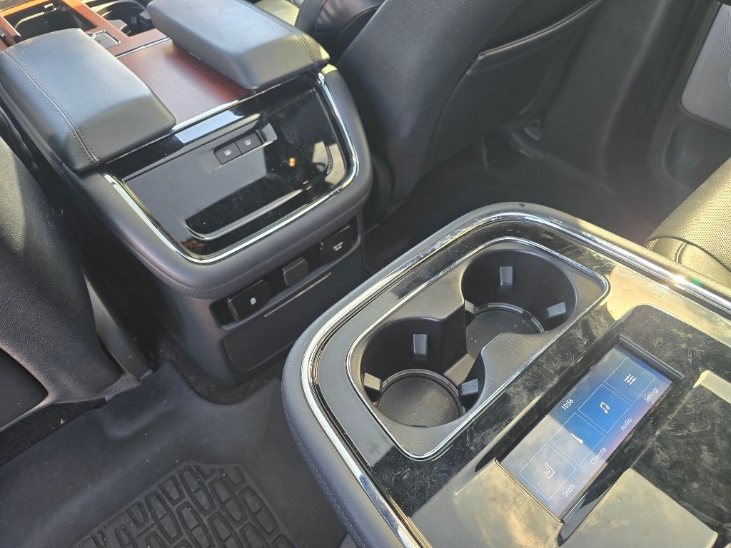 2023 Lincoln Navigator L Reserve