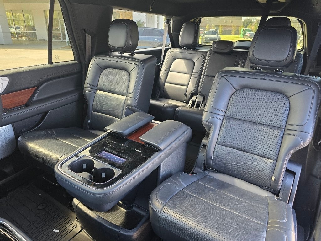 2023 Lincoln Navigator L Reserve