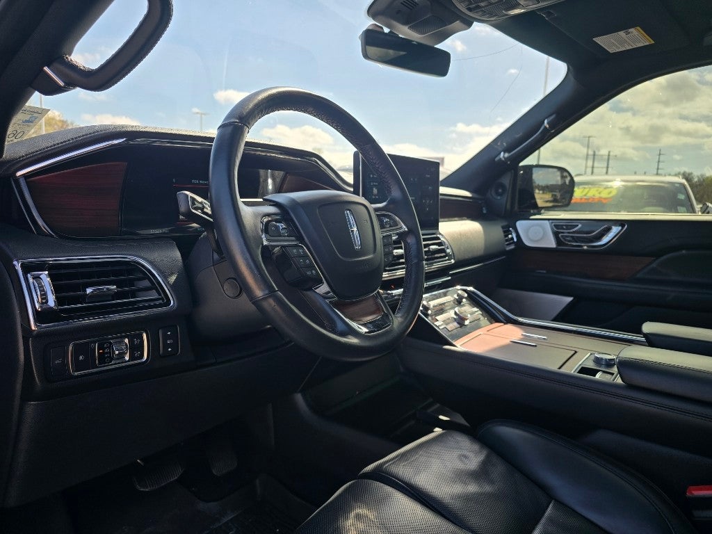 2023 Lincoln Navigator L Reserve