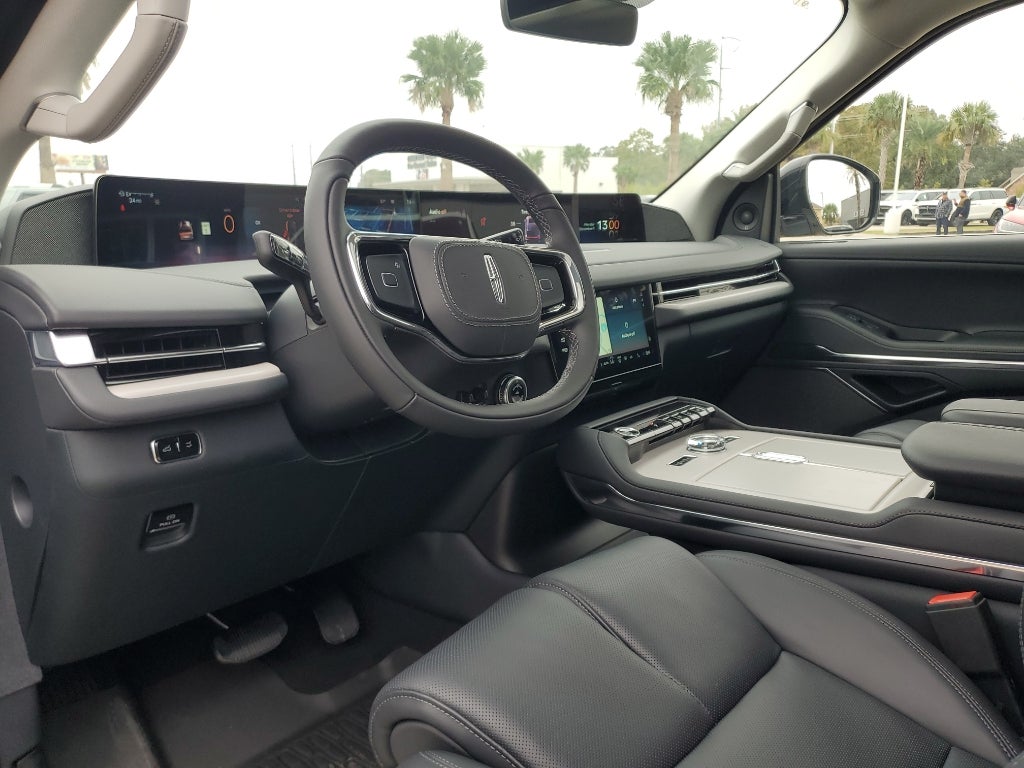 2025 Lincoln Navigator L Reserve