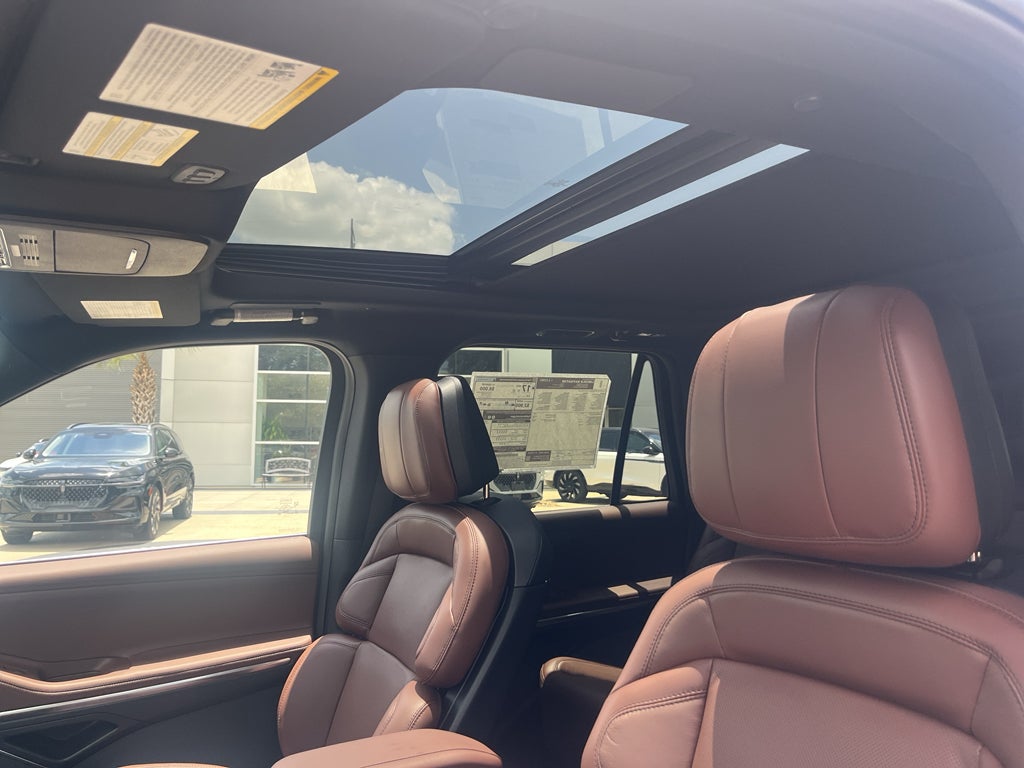 2026 Lincoln Navigator L Reserve